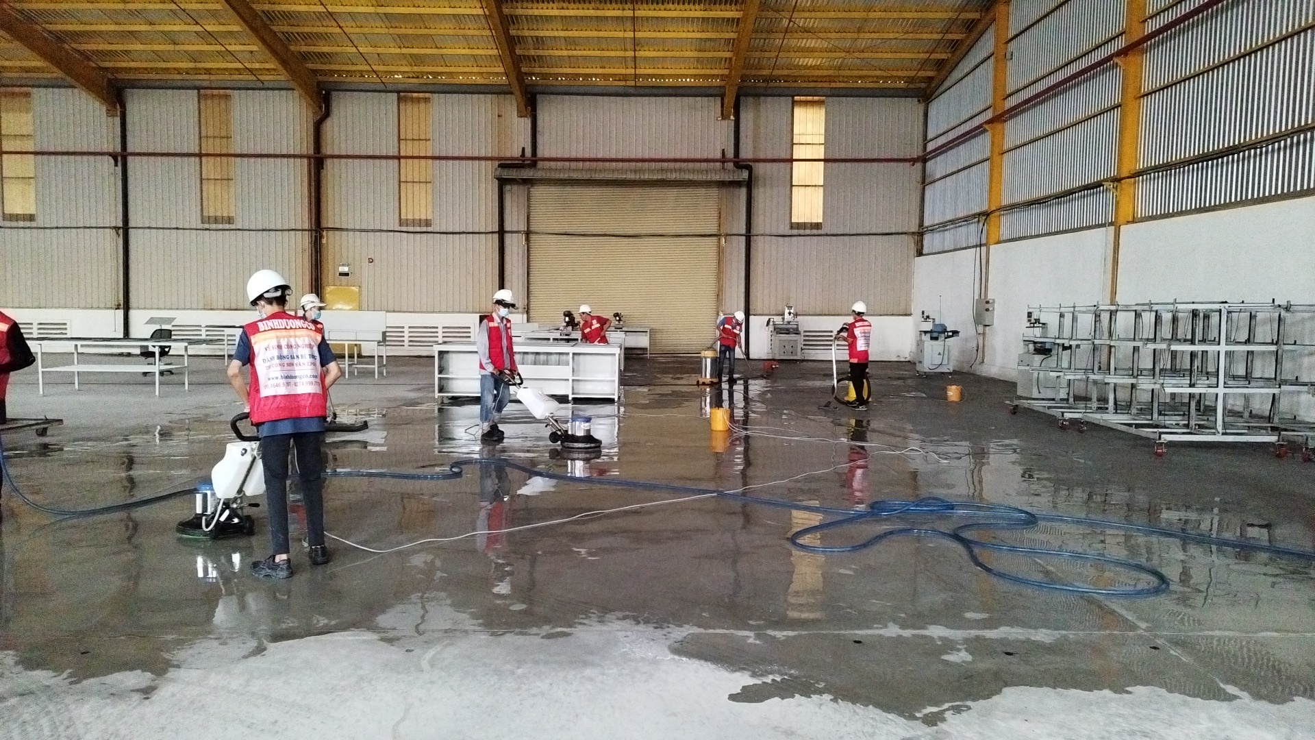 Dịch vụ vệ sinh công nghiệp tại Đồng Nai Dịch vụ vệ sinh công nghiệp tại Đồng Nai